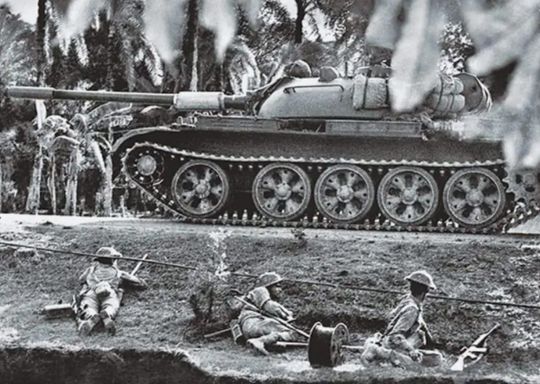 Hili : 1971